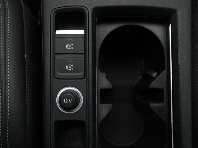Audi Q3 35 TFSI 3x S Line Pano, B&O, 20", Virtual