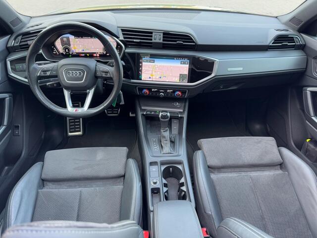 Audi Q3 45 TFSI e 245 Pk S-Line Black Ed. Pano Navi Trekhaak