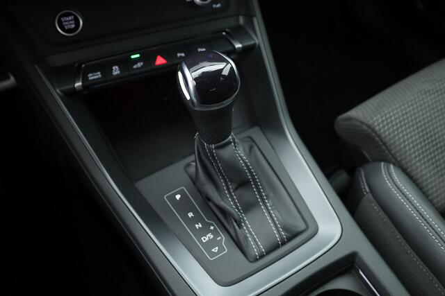 Audi Q3 Sportback 45 TFSI e S Edition | Navi | 360cam | Adapt. Cruise | 20'' | Stoelverw. | Dodehoekdet.