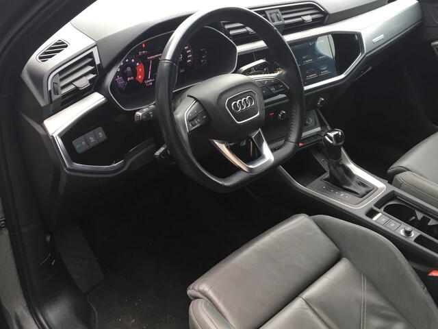 Audi Q3 35 TFSI S-line Black Edition sfeer CarPlay