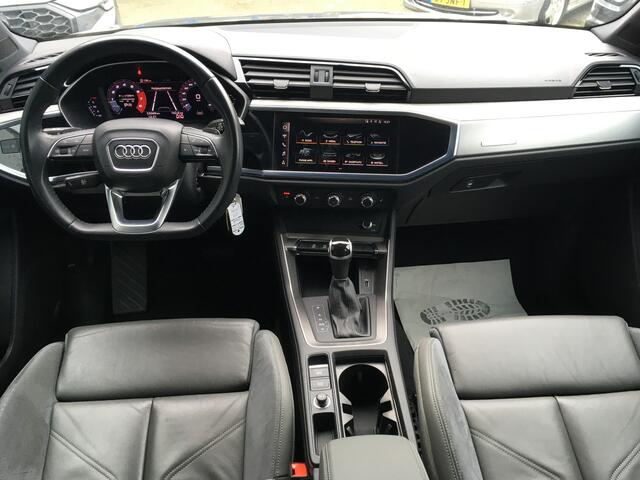 Audi Q3 35 TFSI S-line Black Edition sfeer CarPlay