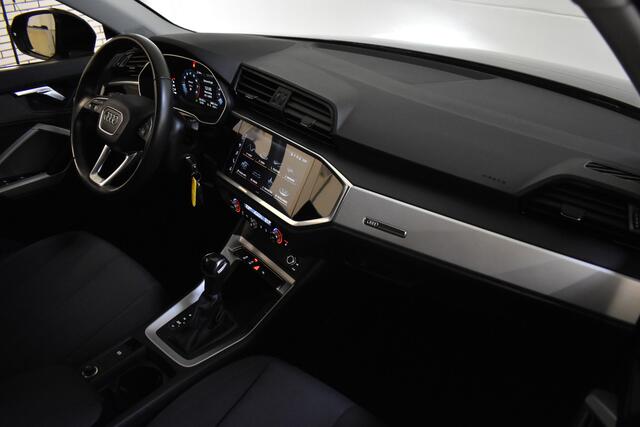 Audi Q3 35TFSI 150PK S-TRONIC PRO LINE VIRTUAL/PDC/CARPLAY