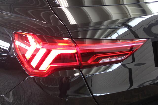 Audi Q3 35 TFSI S edition | Incl. 12 maanden garantie | Cruise control | Climate control | Apple carplay/Android auto | DAB |