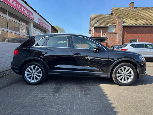 Audi Q3 35 TFSI Advanced Pro Line S-Tronic Virtual Camera ACC Keyless
