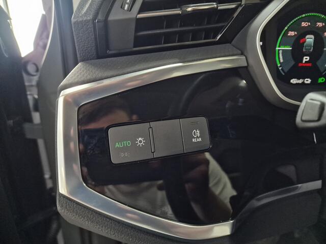 Audi Q3 Sportback 45 TFSI e S Edition 245 pk | LED | Sonos | Leder Alcantara | Camera | El. achterklep |