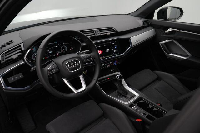 Audi Q3 35 TFSI 150 pk S-tronic Advanced edition / S-Line ext. | Panoramadak | Trekhaak | Achteruitrijcamera | Navigatie | Stoelverwarming | Sportonderstel