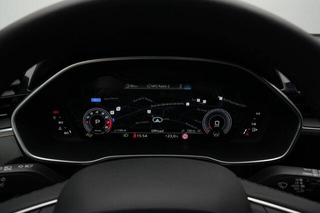 Audi Q3 35 TFSI 150 pk S-tronic Advanced edition / S-Line ext. | Panoramadak | Trekhaak | Achteruitrijcamera | Navigatie | Stoelverwarming | Sportonderstel