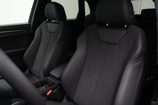 Audi Q3 35 TFSI 150 pk S-tronic Advanced edition / S-Line ext. | Panoramadak | Trekhaak | Achteruitrijcamera | Navigatie | Stoelverwarming | Sportonderstel