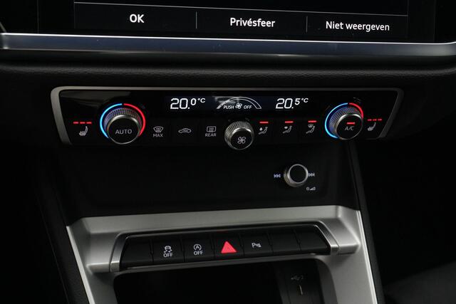 Audi Q3 35 TFSI 150 pk S-tronic Advanced edition / S-Line ext. | Panoramadak | Trekhaak | Achteruitrijcamera | Navigatie | Stoelverwarming | Sportonderstel