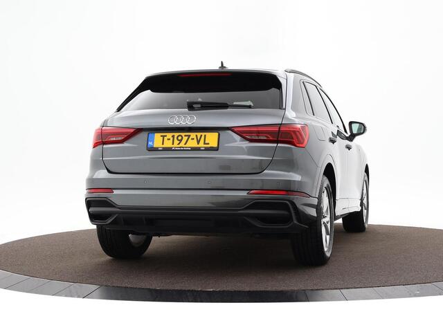 Audi Q3 35 TFSI S 150pk S-Tronic S Line · Camera · Navigatie · Adaptieve Cruise Control · 18'' Velgen · Zwart optiek · Apple Carplay/Android Auto · Garantie t/m 19-09-2027 of 100.000km