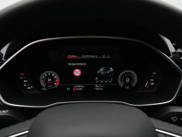 Audi Q3 Sportback 35 TFSI 150 pk S-tronic Advanced edition / S-Line | Panoramadak | Trekhaak | Leder/alcantara | Sportonderstel | Achteruitrijcamera