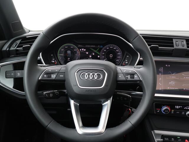 Audi Q3 Sportback 45 TFSI e S line | 245 PK | Trekhaak | Panoramadak | Lichtmetalen velgen 19"|