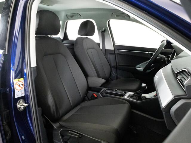 Audi Q3 45 TFSI 245 PK e Edition | LED | Navigatie | Side Assist | Keyless | Adaptieve Cruise Control |