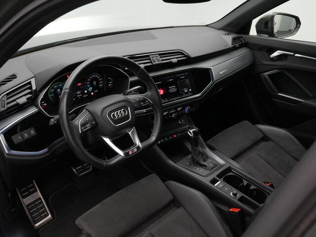 Audi Q3 45 TFSI e 245 pk S-Tronic S Edition | Pano | Trekhaak | Achteruitrijcamera |