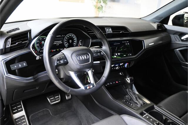 Audi Q3 Sportback 45 TFSIe 245pk S Edition | Google Earth navigatie | Apple Carplay | Elektrische kofferklep | 100% (Dealer) onderhouden label