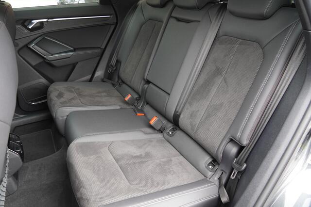 Audi Q3 45 TFSI e S edition LED Schuifdak Memory stoelen 360 camera