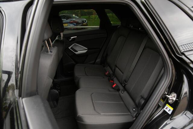 Audi Q3 35 TFSI Advanced edition Black edition , Adap. cruise, Virtual cockpit, Carplay,