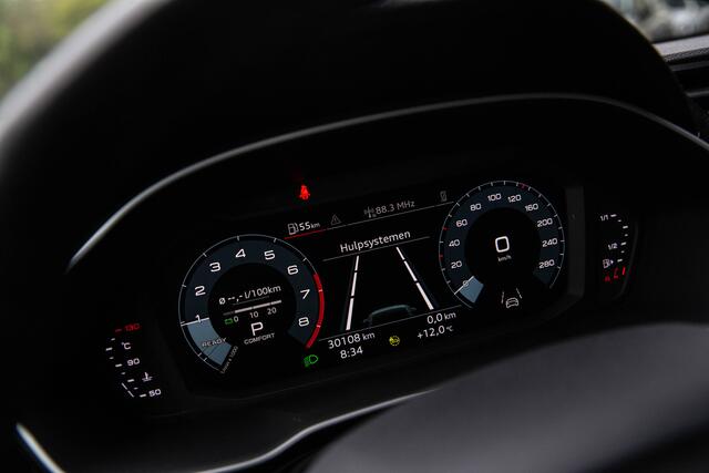 Audi Q3 35 TFSI Advanced edition Black edition , Adap. cruise, Virtual cockpit, Carplay,