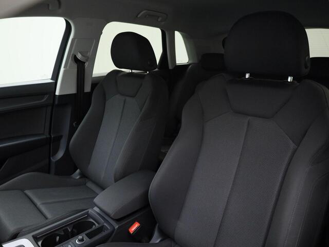 Audi Q3 45 TFSIe 180kW/245PK S Line · Drive select · Camera + Parkeersensoren · Stoelverwarming