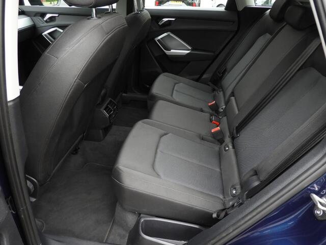Audi Q3 35 TFSI PRO LINE BUSINESS MILD HYBRID