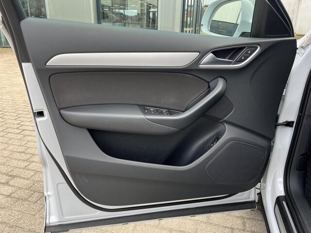 Audi Q3 1.4 TFSI CoD Sport Pro Line S | S-Line/PDC V+A/Clima/Cruise/18"/Stoelverw./Keyless Entry