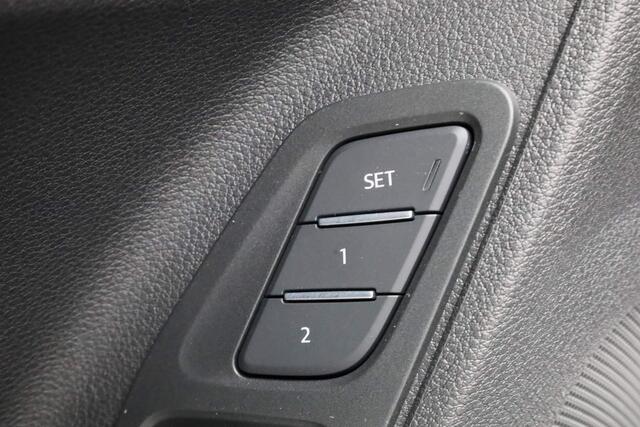 Audi Q3 45 TFSI e 245 pk S-tronic S Edition | Panoramadak | Geheugenstoel | Achteruitrijcamera | Navigatie