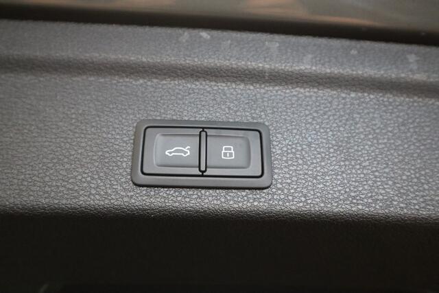 Audi Q3 Sportback 45 TFSI e S Edition Cruise/Climate Panoramadak PDC Navi Leder Sonos Sound