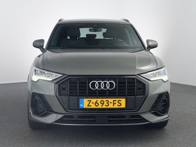 Audi Q3 35 TFSI S Line edition one | 20inch | Camera | Zwenkhaak | ACC | Carplay |