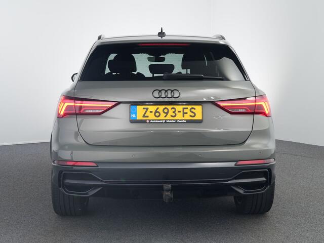 Audi Q3 35 TFSI S Line edition one | 20inch | Camera | Zwenkhaak | ACC | Carplay |