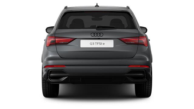 Audi Q3 45 TFSI e Business Edition S Line interieur - Sportstoelen - Achterbank plus - Hill hold assist - Achteruitrijcamera - Assistentie pakket - Elektrische verstelbare stoelen - Buitenspiegels elektrisch inklapbaar/automatisch dimmend -
