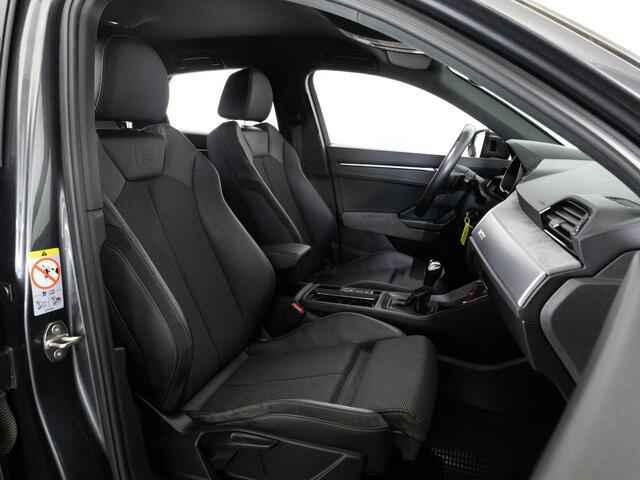 Audi Q3 Sportback S-line 45 TFSI e 245 pk Automaat | LED | Camera | Navigatie | Elektr. achterklep |