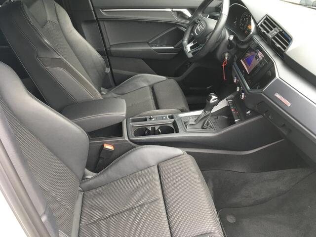 Audi Q3 Sportback 45 TFSIe 245 pk S-line Black Edition