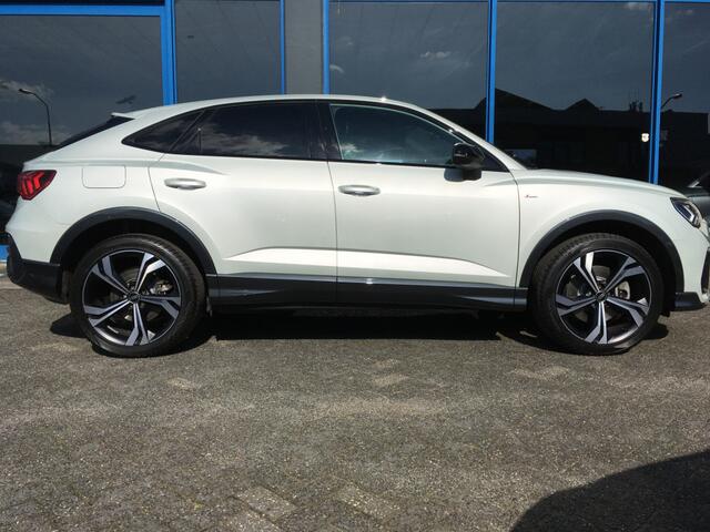 Audi Q3 Sportback 45 TFSIe 245 pk S-Line Black Ed. Pano
