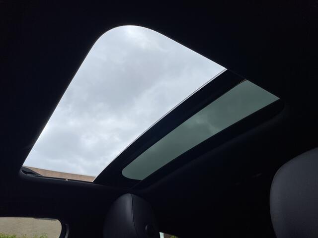 Audi Q3 Sportback 45 TFSIe 245 pk S-Line Black Ed. Pano