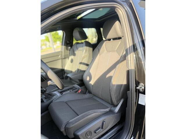 Audi Q3 45 TFSI e S-line PANO LED ACC BLIND
