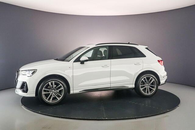 Audi Q3 35 TFSI S Line Pro Line S | Trekhaak | S Line | Keyless | Dodehoek | Audi sound | Full Led | Optiek Zwart