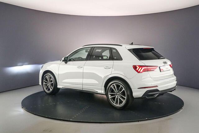 Audi Q3 35 TFSI S Line Pro Line S | Trekhaak | S Line | Keyless | Dodehoek | Audi sound | Full Led | Optiek Zwart