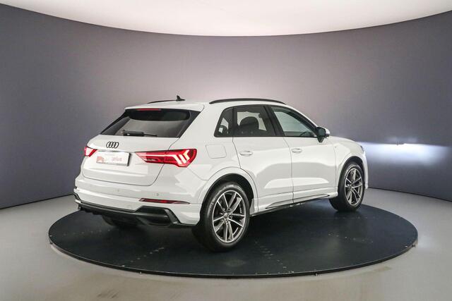 Audi Q3 35 TFSI S Line Pro Line S | Trekhaak | S Line | Keyless | Dodehoek | Audi sound | Full Led | Optiek Zwart
