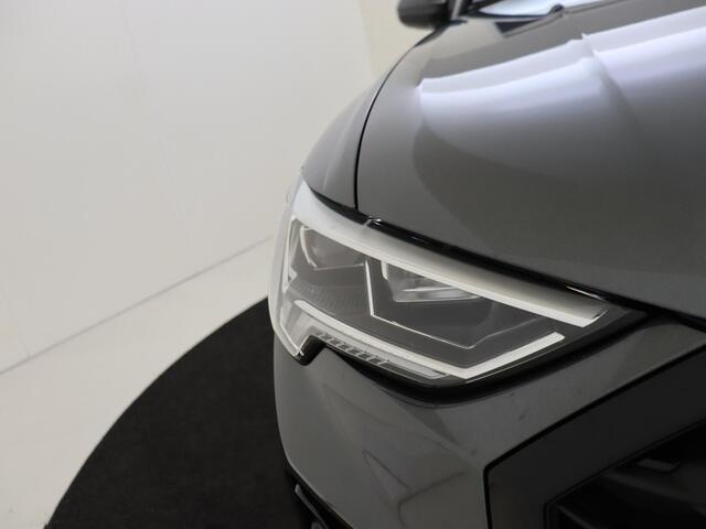 Audi Q3 Sportback 45 TFSI e S Edition | Navigatie Plus | Keyless | Lederen bekleding | Stoelverwarming | Elektrische achterklep | LED verlichting | Achteruitrijcamera | CarPlay |