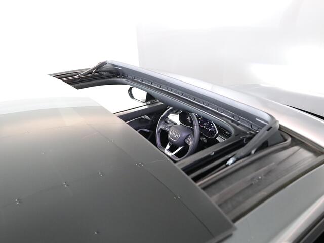 Audi Q3 Sportback 45 TFSI e S Edition 245 pk S-tronic | Navigatie | Panoramadak | Parkeersensoren | Achteruitrijcamera | Adaptieve cruise control | Stoelverwarming | S-line |