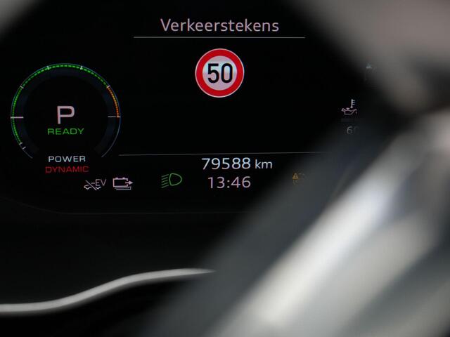 Audi Q3 45 TFSI e 245 pk S-tronic S edition | Panoramadak | Leder | SONOS | Achteruitrijcamera | Navigatie | Stoelverwarming | Adaptive Cruise
