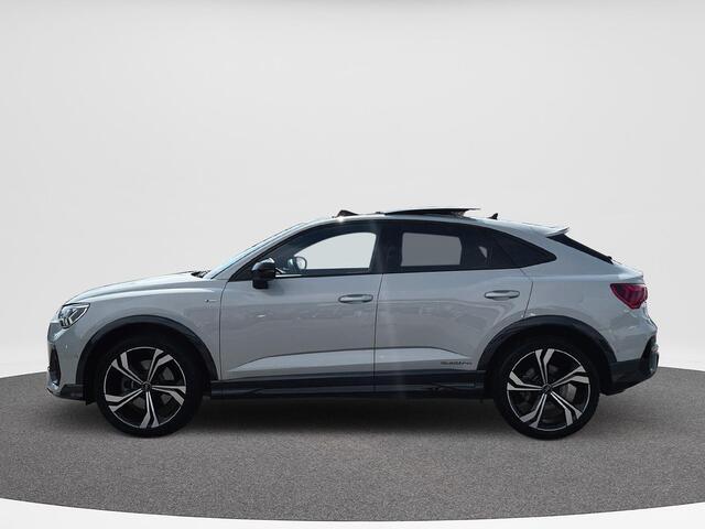 Audi Q3 Sportback 45 TFSI Quattro Edition One | Pano Dak | Trekhaak | B&O Sound | Rondom Camera | Unieke Kleur! |