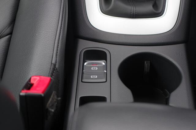 Audi Q3 1.4 TFSI Sport S-Line 125 PK Edition, Stoelverwarming, Leder, LED, Climate Control