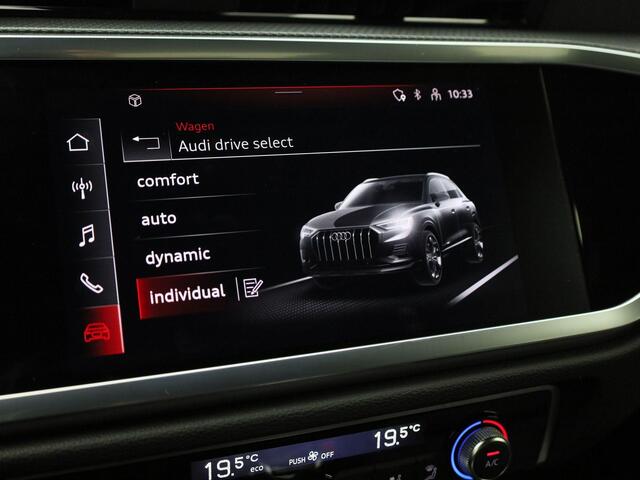 Audi Q3 45 TFSIe 180kW/245PK S-Line · Apple Car Play · Camera + Parkeersensoren · Leder/stof