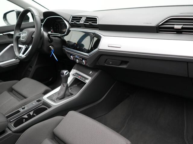 Audi Q3 Sportback 45 TFSI e S Line Plug In Hybrid 245pk PHEV | Trekhaak af Fabriek | Panodak | Adaptive Cruise | 20"L.M | Apple Carplay | Virtual | Sportstoelen Verwarmd | Camera | Navi |
