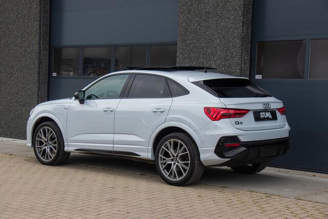 Audi Q3 Sportback 45 TFSI e S Edition | S-Line | PHEV | Audi Exclusive Suzuka Grey | Pano | 360 View | Elec. Memory Seats | 21 Inch Performance | Sfeer | Trekhaak | Virtual | Keyless | DAB | Carplay | Stoelverwarming | ACC | Pre Sense | Dealer Onderhouden | Garan