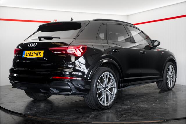 Audi Q3 35 TFSI S edition Panoramadak Trekhaak Digitale cockpit Matrix led
