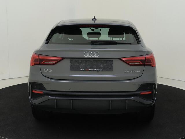 Audi Q3 Sportback 45 TFSI e Advanced Edition | Keyless | Dodehoek detectie | Parkeersensoren | Adaptieve cruise control | Stoelverwarming | Audi virtual cockpit | CarPlay |