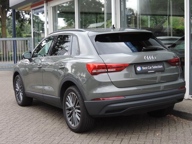 Audi Q3 45 TFSI e PHEV S Line - Camera | Elektr. klep | Stoelverw. | Business-pakket | 19 inch