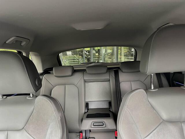 Audi Q3 Proline Sport | Virtual Cockpit | Elek klep | Volleder / Alcantara | MMI Navi+ | Trekhaak | Park pack | Verw Stoelen | Etc..